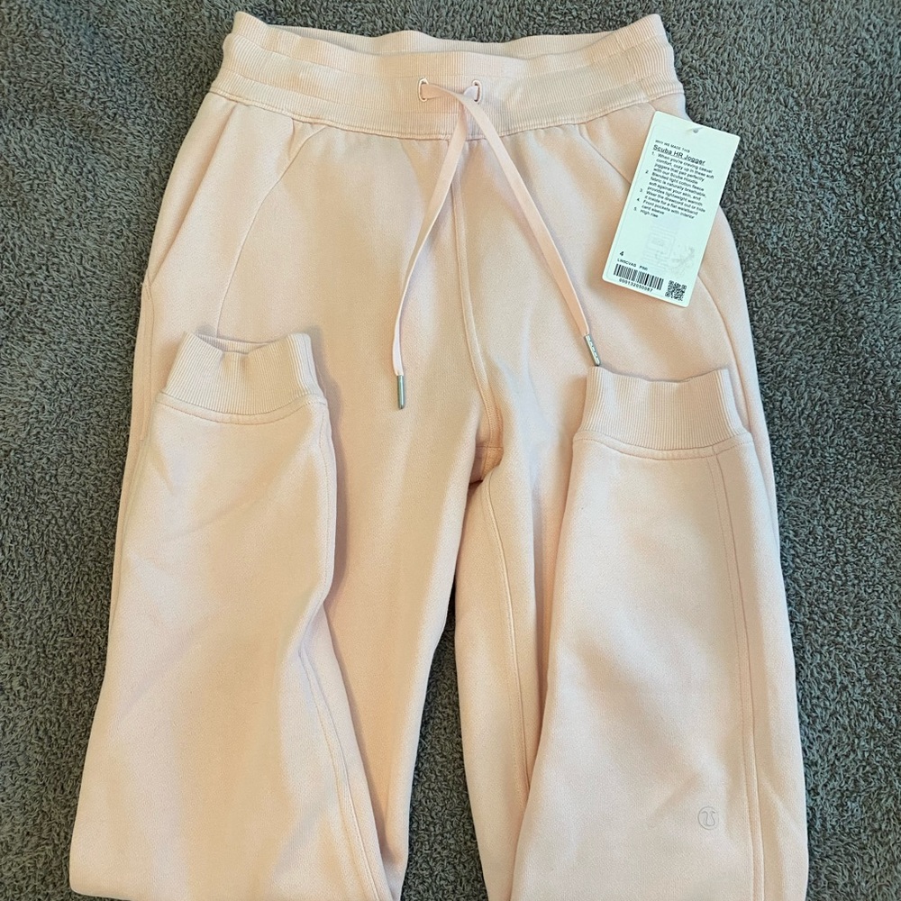 NWT Lululemon Scuba HR Jogger